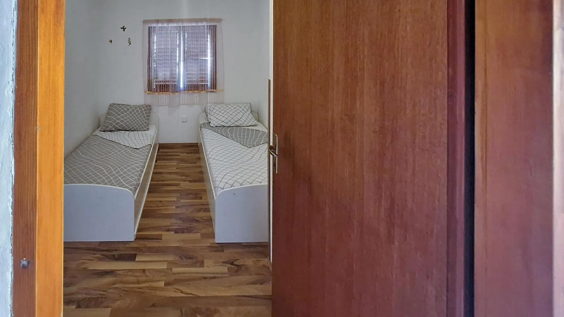 Nice Apartment In Novigrad With Kitchen Croácia